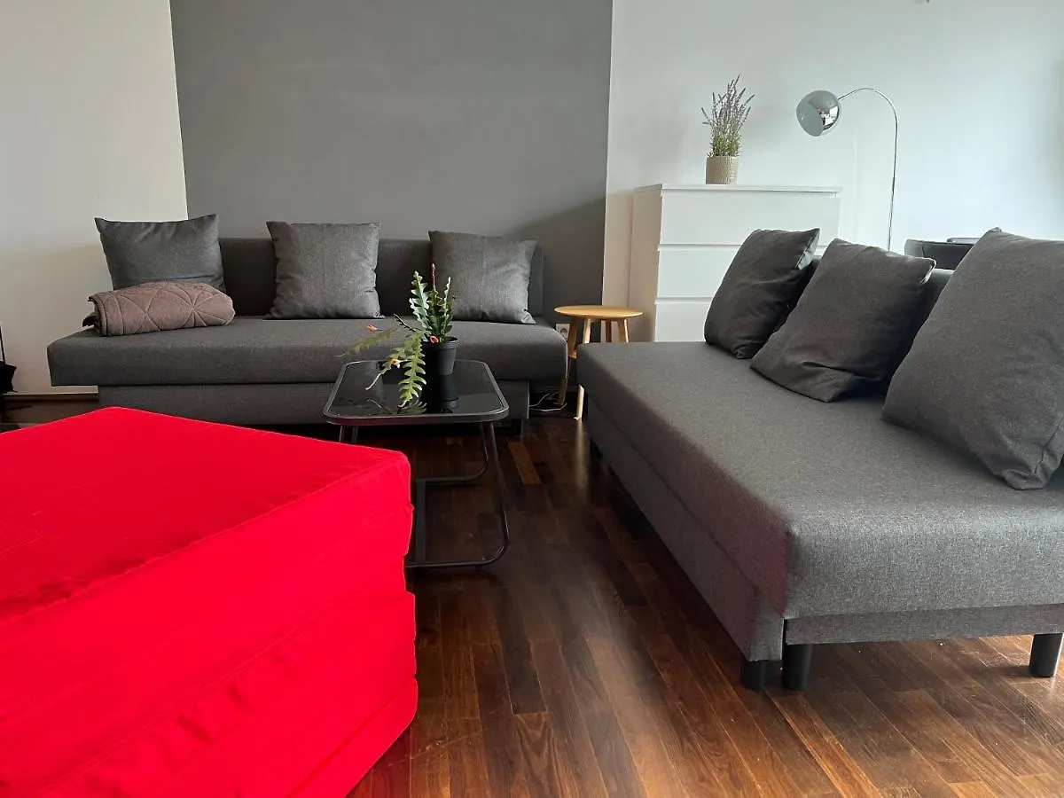 Апартаменты Penthouse-Wohnung - Balkon - Dachterrasse - Zentrum Нюрнберг