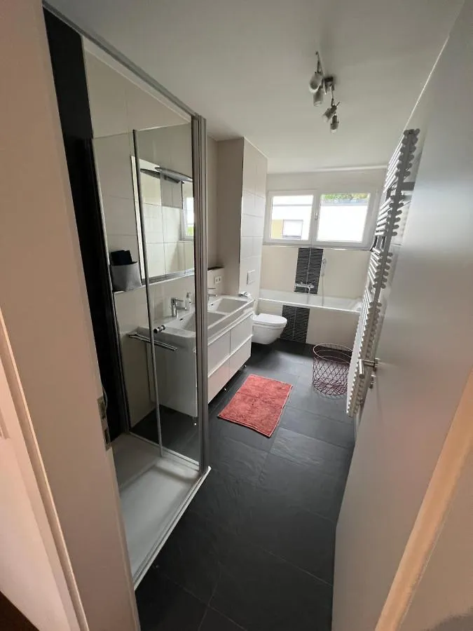 Апартаменты Penthouse-Wohnung - Balkon - Dachterrasse - Zentrum Нюрнберг Германия