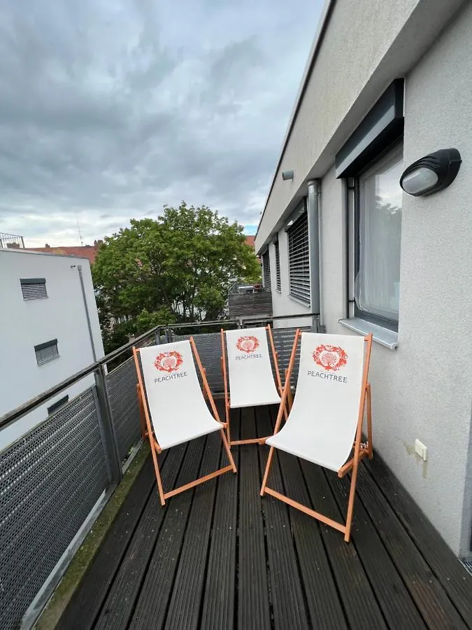 Апартаменты Penthouse-Wohnung - Balkon - Dachterrasse - Zentrum Нюрнберг