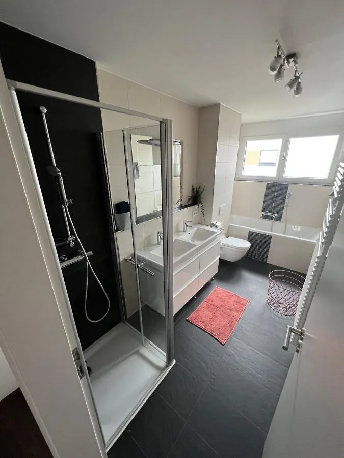 Penthouse-Wohnung - Balkon - Dachterrasse - Zentrum Нюрнберг Апартаменты